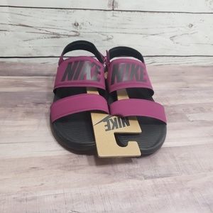 maroon nike sandals